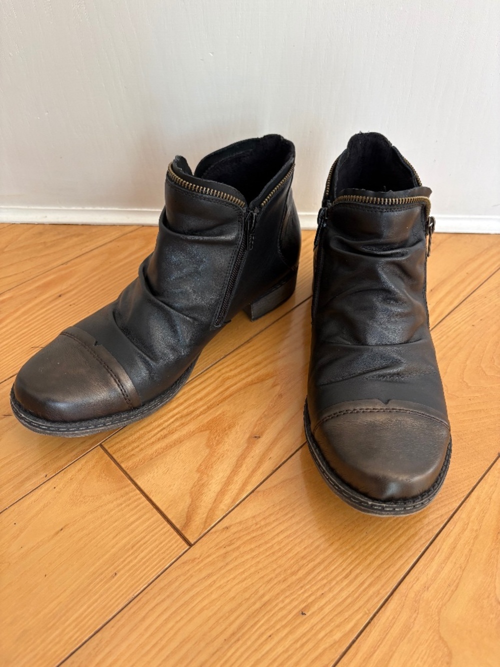 Remonte Chandra D4380 Black Leather Slouchy Side Zip Ankle Boots Euro 41 US 9.5